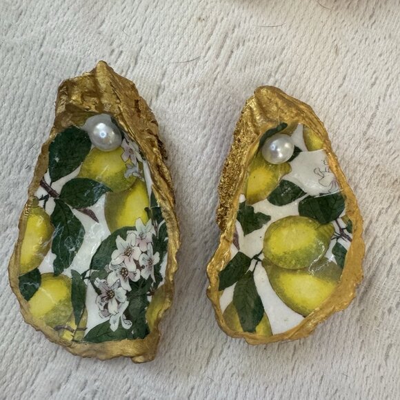 Handmade Decoupage Oyster Shell Trinket Dish Lemons, Pearl, Gold Trim - Picture 2 of 10
